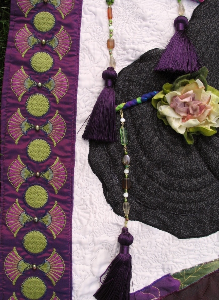 hoffman-asian-secrets-quilt-border-embroidery