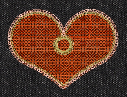 valentine-lace-heart-embroidery