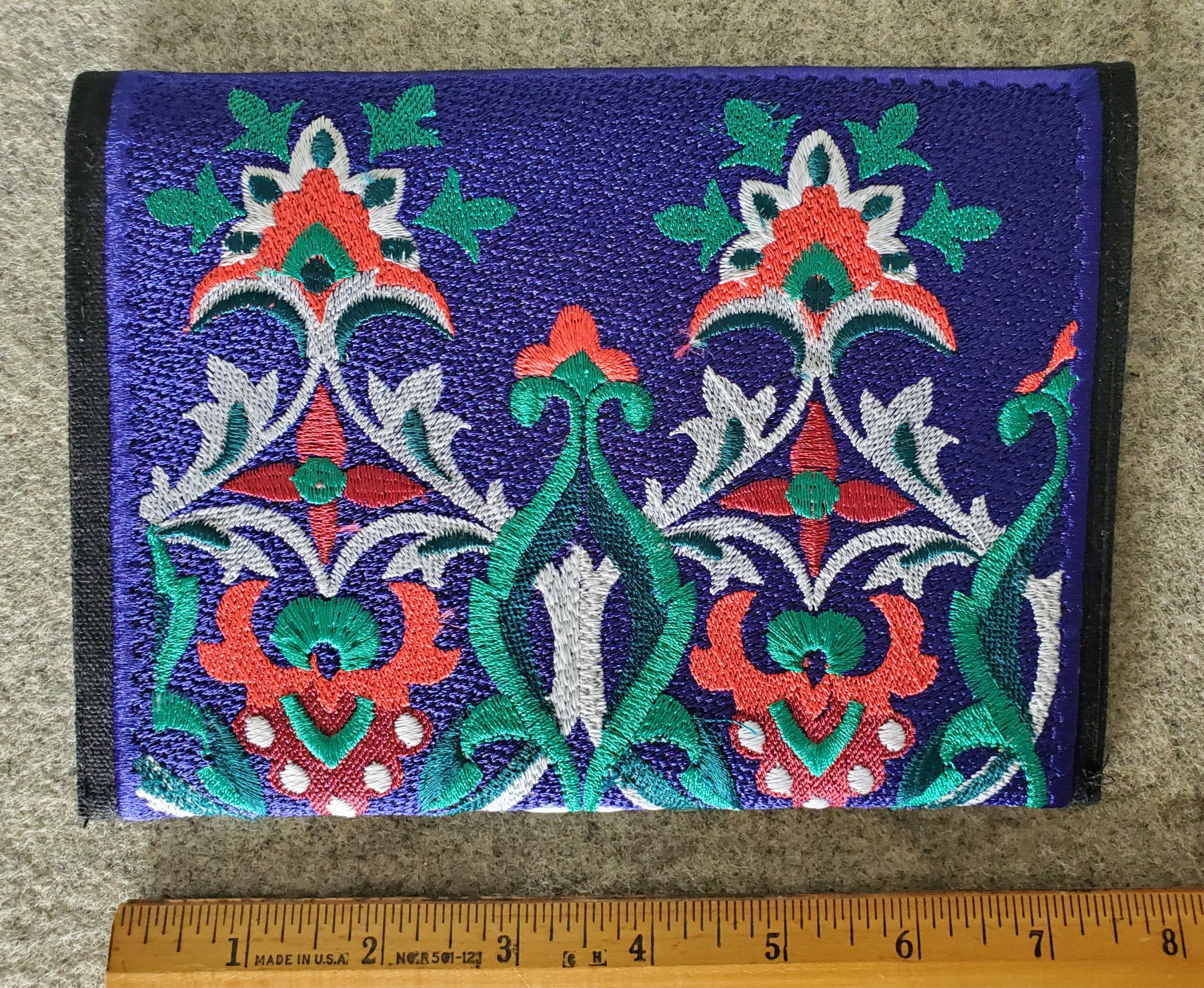 large-tapestry-embroidered-wallet-coral-kelly green-back-Jen's-Bag-embroidered-bag