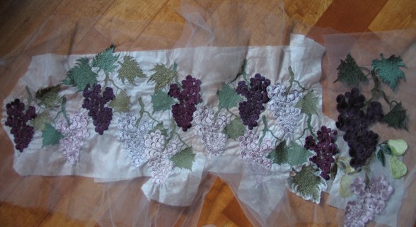 quilters-treasure-harvest-grapes-tulle-quilt