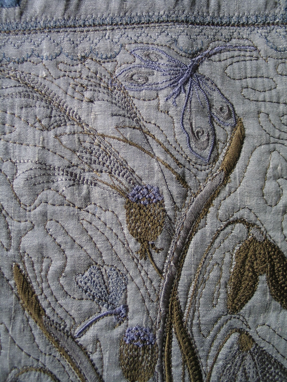 egyptian-galanthus-marsh-plants-embroidery-stitchout-detail