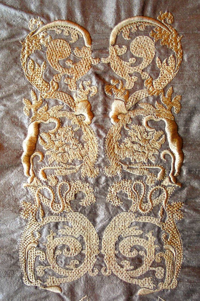 italian-swirl-machine-embroidery-quilt-border
