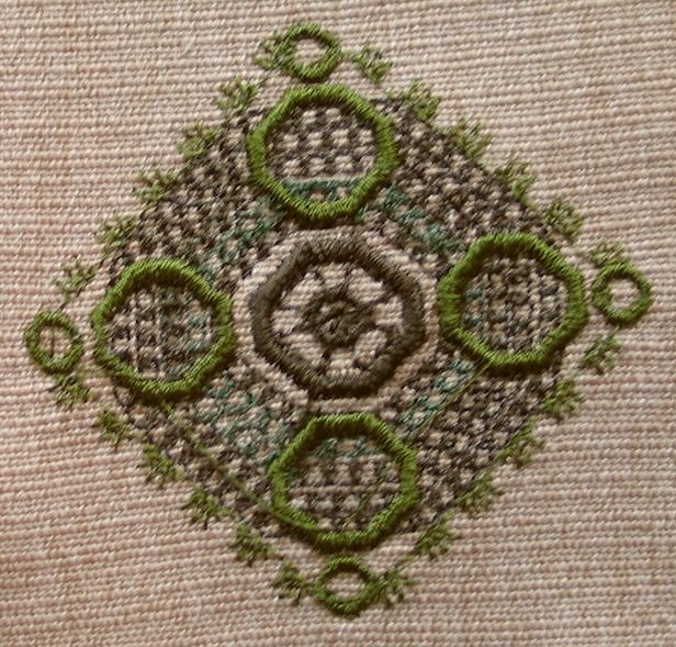 5-eyelet-square-lace-embroidery