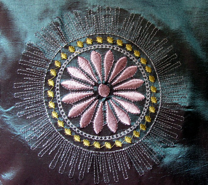 ornament-sun-abstract-embroidery