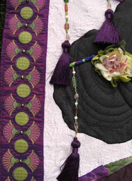 asian-secrets-2006-Hoffman-quilting-challange-border-detail