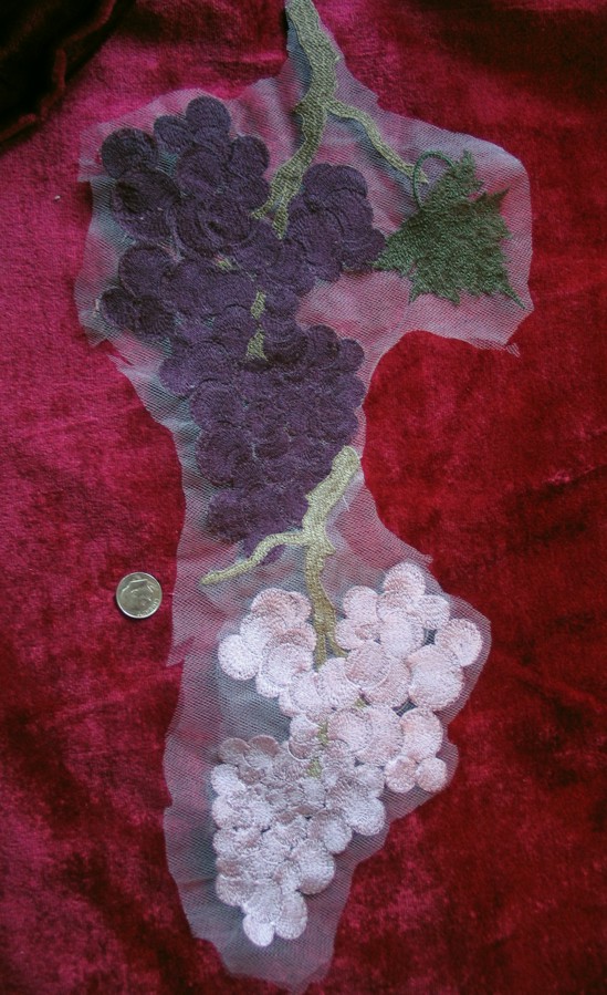 harvest-grapes-pears-embroidery-stitchout-detail