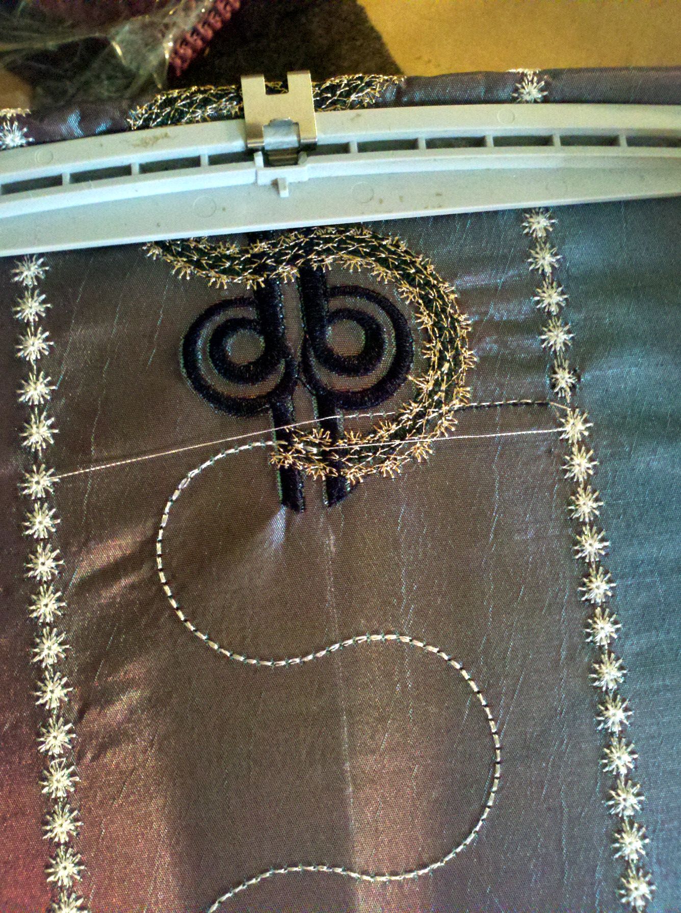 how-to-stitch-continuous-borders-embroidery