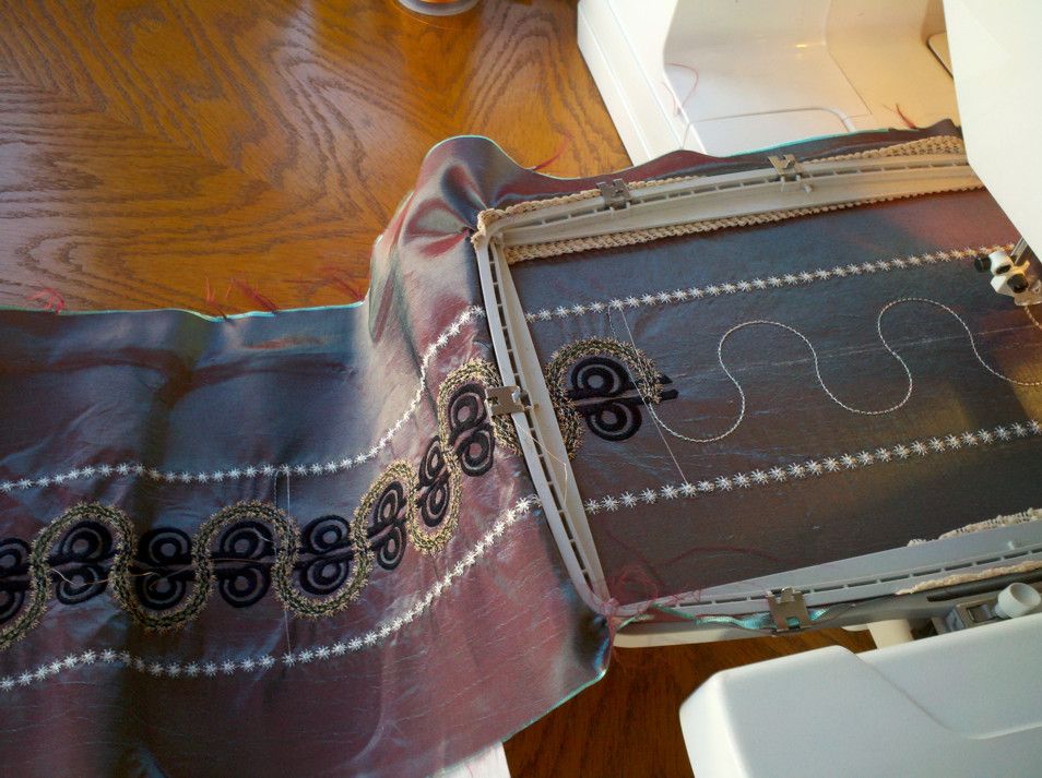 how-to-stitch-continuous-borders-embroidery